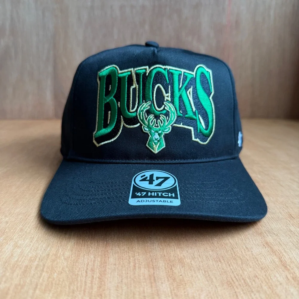 Milwaukee Bucks Snapback Hat Black NBA OSFM cap streetwear basketball trucker